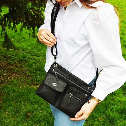Stijlvolle Zwarte Schoudertas Dames - Bicky Bernard - Compact en Praktisch - Polyester - 5 Vakken - Crossbody Tas