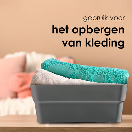Set van Twee Stapelbare Grote Grijze Kunststof Opbergboxen - Voor Kleding en meer - 23.5x14x34 cm