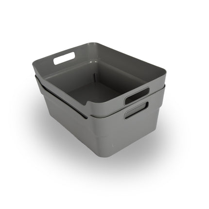 Set van Twee Stapelbare Grote Grijze Kunststof Opbergboxen - Voor Kleding en meer - 23.5x14x34 cm