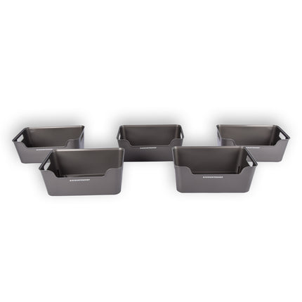 Vijf Stijlvolle Grijze Opbergmanden Van Plastic: Compact, Lichtgewicht En Met Een Inhoud Van 1 Liter Per Mand. Perfect Formaat: 17,5cm x 27cm x 11cm.
