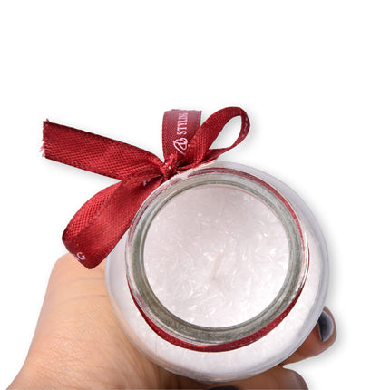 Romantische Witte Geurkaars - Glas en Rubber - Vanillegeur - 4.5cm x 7.5cm x 8.2cm - 220g - 11 uur Brandtijd