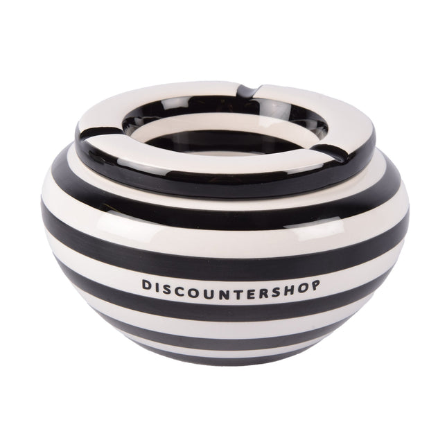 Elegante Zwarte Aardewerken Sigarettenasbak voor Binnengebruik - 1x Asbak van 565g - Maat: 7,5cm x 14cm