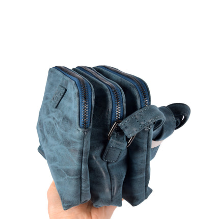 Navy Crossbodytas met Handige Creditcardhouder - Bicky Bernard - 19.5x13x15.5cm - Lichtgewicht - Inclusief 6 Vakken, 7 Creditcardvakjes en 1 Ritssluiting