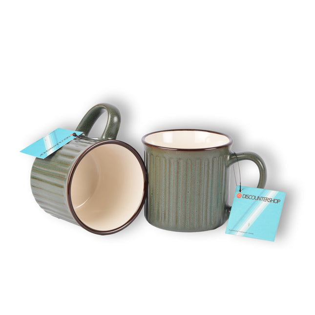 Twee Stijlvolle Groene Aardewerken Bekers - 250ml - Perfect voor Koffie en Thee - Afmetingen: 13cm x 9cm