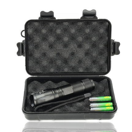 Militaire Zaklamp 2000 Lumen – Waterdichte LED Zaklamp met UV – 300m Bereik – 3 Standen – Tactische Zaklamp op Batterijen – Beste Zaklamp voor Outdoor, Kamperen & Noodsituaties